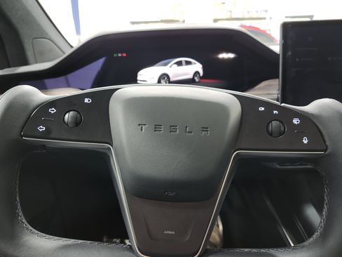 Used 2023 Tesla Model X AWD/4WD image 28