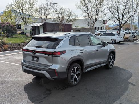 New 2026 Volkswagen Tiguan SE image 3