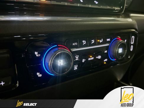 Used 2023 Chevrolet Silverado 1500 LT Trail Boss image 16