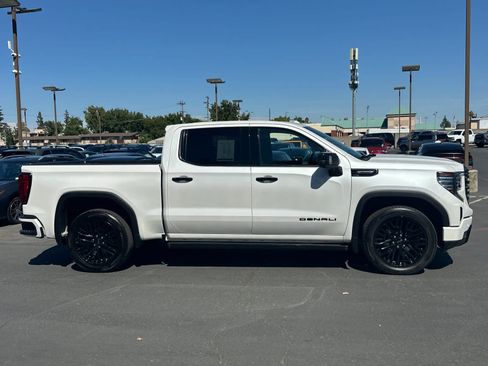 Used 2022 GMC Sierra 1500 Denali Ultimate AWD/4WD image 6