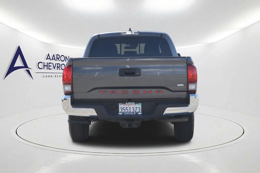 Used 2021 Toyota Tacoma SR5 RWD image 5