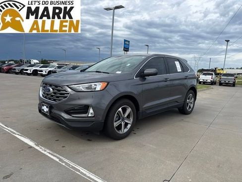 Used 2022 Ford Edge SEL w/ Convenience Package AWD/4WD image 2