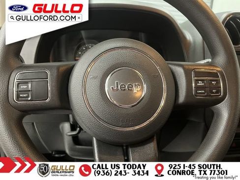 Used 2015 Jeep Compass Sport w/ Power Value Group FWD image 22