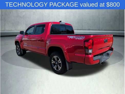 Used 2019 Toyota Tacoma TRD Sport w/ Technology Package AWD/4WD image 4