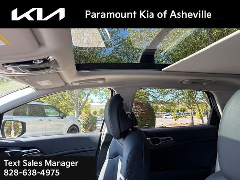 New 2026 Kia Sportage EX w/ EX Panoramic Sunroof Package image 13