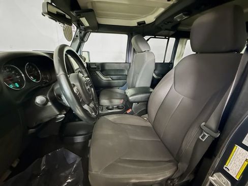 Used 2017 Jeep Wrangler Unlimited Sport w/ Quick Order Package 24S AWD/4WD image 17
