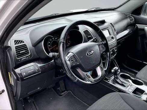 Used 2015 Kia Sorento LX AWD/4WD image 16