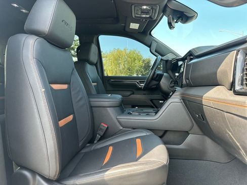 Used 2024 GMC Sierra 2500 AT4 w/ AT4 Premium Plus Package AWD/4WD image 27