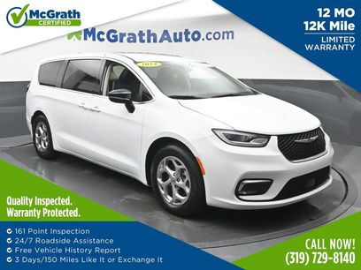Used 2024 Chrysler Pacifica Limited