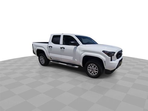 Used 2025 Toyota Tacoma SR RWD image 2