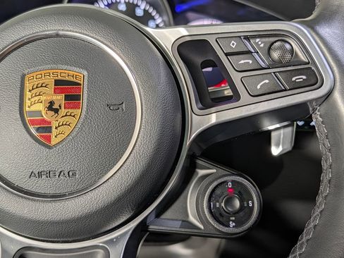 Certified 2023 Porsche Cayenne Platinum Edition AWD/4WD image 33