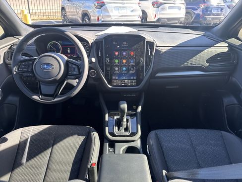 Certified 2025 Subaru Forester Premium image 10