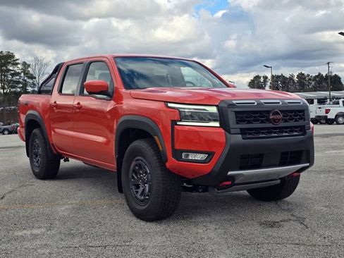 Used 2025 Nissan Frontier PRO-4X w/ Pro Premium Package image 7