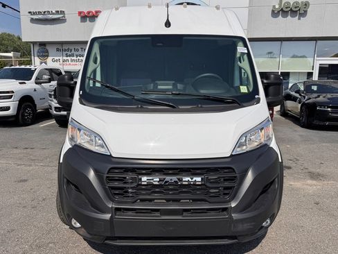 Used 2026 RAM ProMaster 2500 w/ Convenience Group FWD image 2