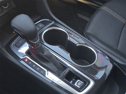 Used 2022 Chevrolet Equinox Premier image 15