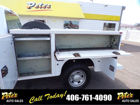 Used 2011 Ford F350 XL w/ Skid Plate Pkg image 10