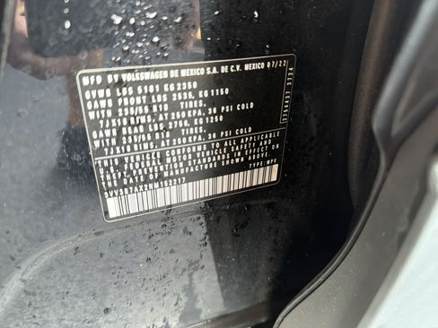 Used 2022 Volkswagen Tiguan SE FWD image 48