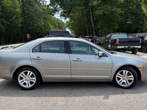 Used 2009 Ford Fusion SEL FWD image 40