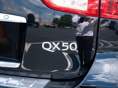 Used 2016 INFINITI QX50 AWD w/ Premium Plus Package image 15