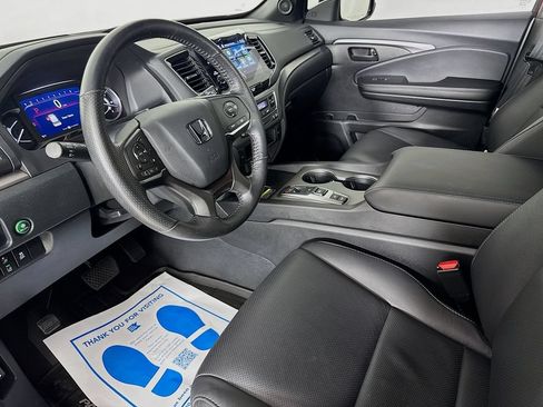 Used 2024 Honda Passport EX-L image 9
