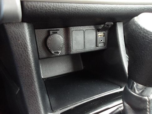 Used 2018 Toyota Corolla LE image 15