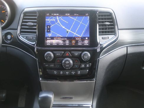 Used 2021 Jeep Grand Cherokee Limited w/ Trailer Tow Group IV AWD/4WD image 21