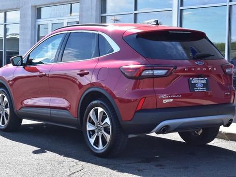 Used 2024 Ford Escape Platinum AWD/4WD image 10