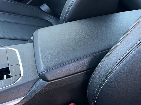 Used 2024 BMW 330i xDrive Sedan w/ Premium Package image 13