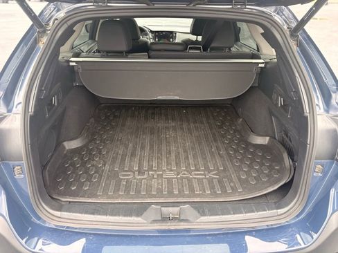 Used 2025 Subaru Outback Onyx Edition AWD/4WD image 11
