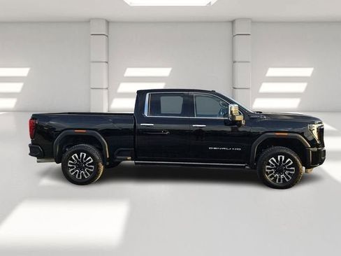 New 2026 GMC Sierra 2500 Denali Ultimate image 6