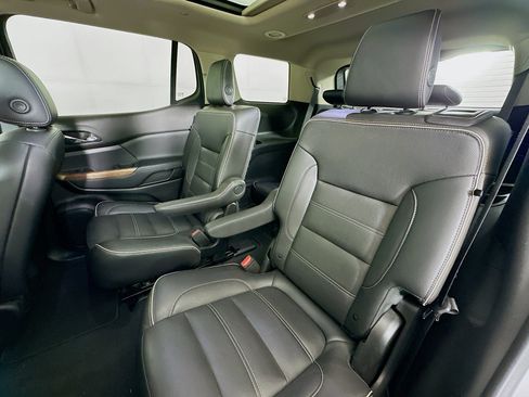 Used 2019 GMC Acadia Denali w/ Technology Package AWD/4WD image 29