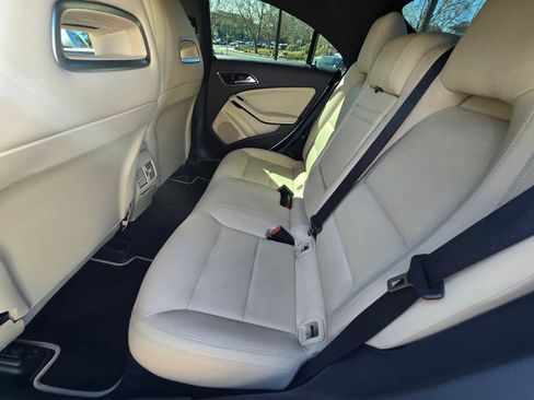 Certified 2018 Mercedes-Benz CLA 250 image 19