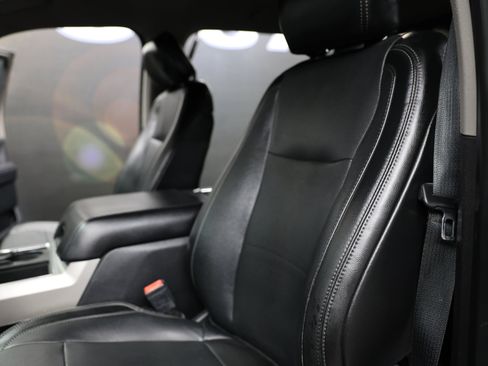 Used 2018 Ford F250 Lariat w/ Lariat Value Package image 21