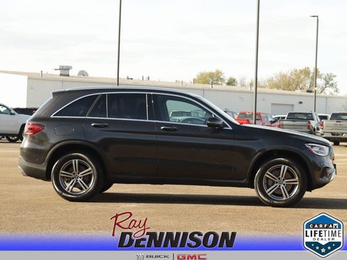 Used 2021 Mercedes-Benz GLC 300 4MATIC image 8