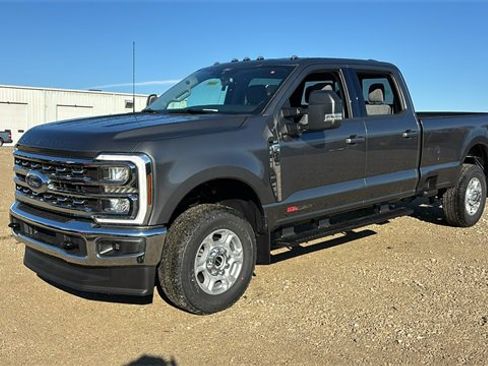 New 2026 Ford F250 XLT w/ XLT Premium Package image 2