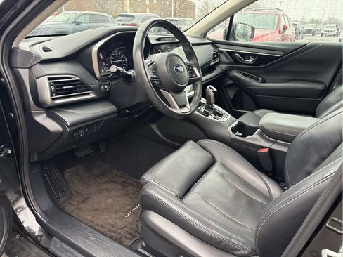 Used 2023 Subaru Outback Limited image 6