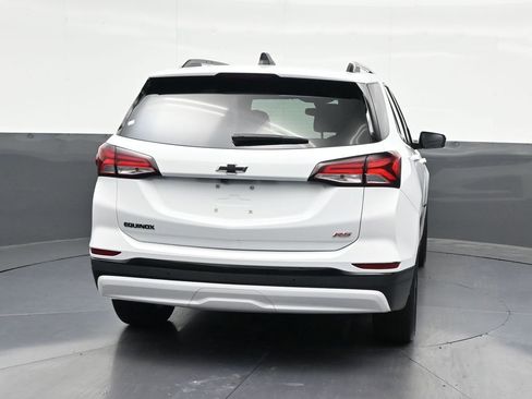 Used 2024 Chevrolet Equinox RS FWD image 4