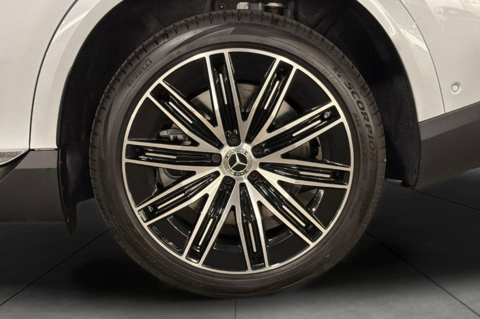 New 2027 Mercedes-Benz EQE 320 4MATIC SUV image 26