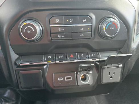 Used 2022 Chevrolet Silverado 1500 Custom w/ Safety Confidence Package AWD/4WD image 22