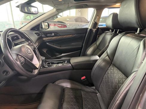 Used 2017 Nissan Maxima Platinum image 20