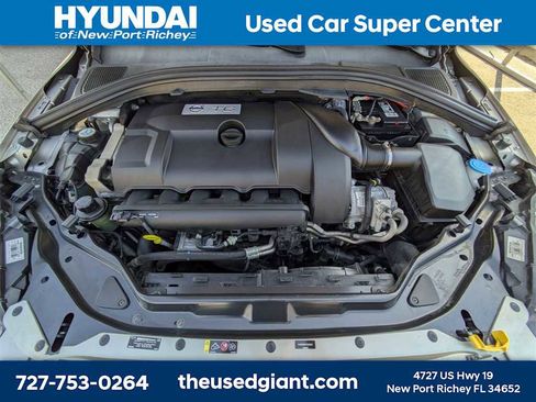 Used 2015 Volvo XC60 T6 Platinum image 14