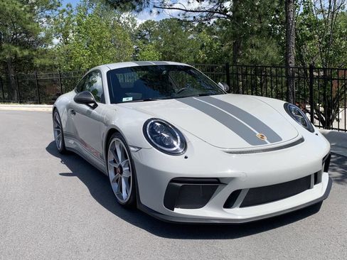 Used 2018 Porsche 911 GT3 RWD image 1