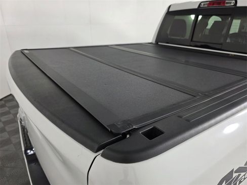 Certified 2020 RAM 1500 Laramie w/ Off Road Group image 17