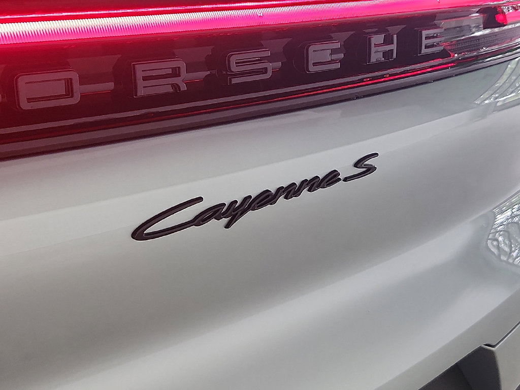 New 2026 Porsche Cayenne S AWD/4WD image 27