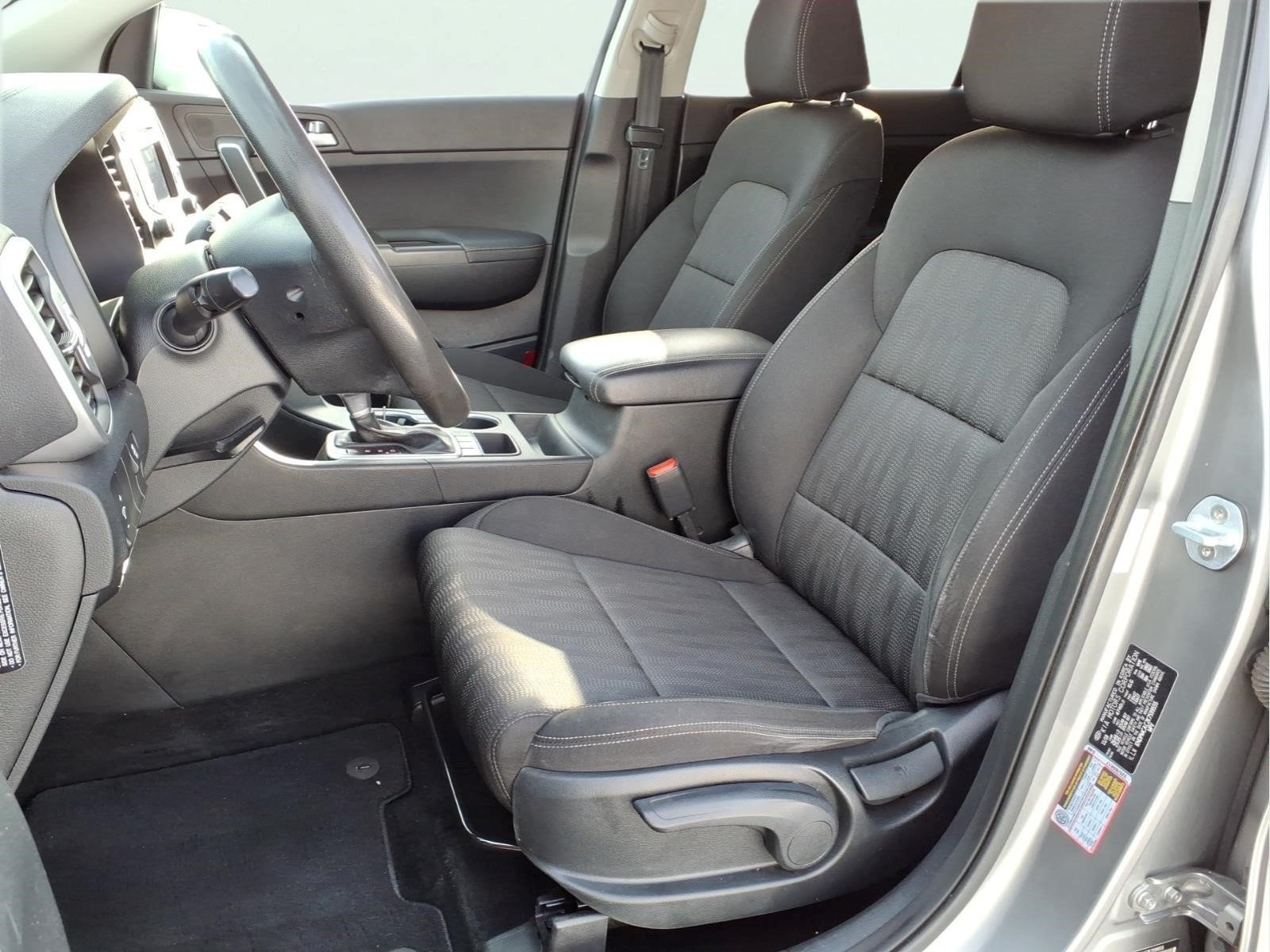 Used 2019 Kia Sportage LX AWD/4WD image 8