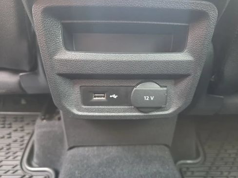 Used 2018 Volkswagen Tiguan SEL AWD/4WD image 45