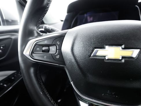 Used 2025 Chevrolet Trax LT w/ LT Convenience Package FWD image 27