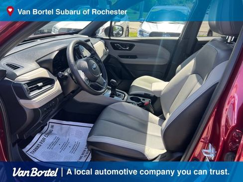 Used 2025 Subaru Forester Limited AWD/4WD image 13