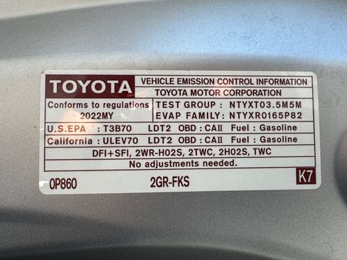 Used 2022 Toyota Highlander XLE FWD image 18
