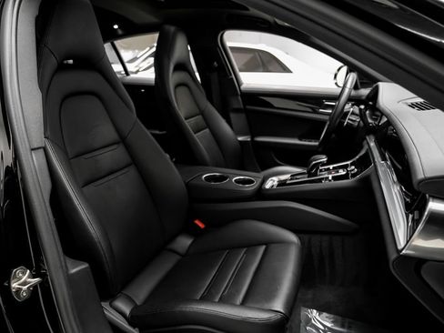 Used 2022 Porsche Panamera 4 AWD/4WD image 38
